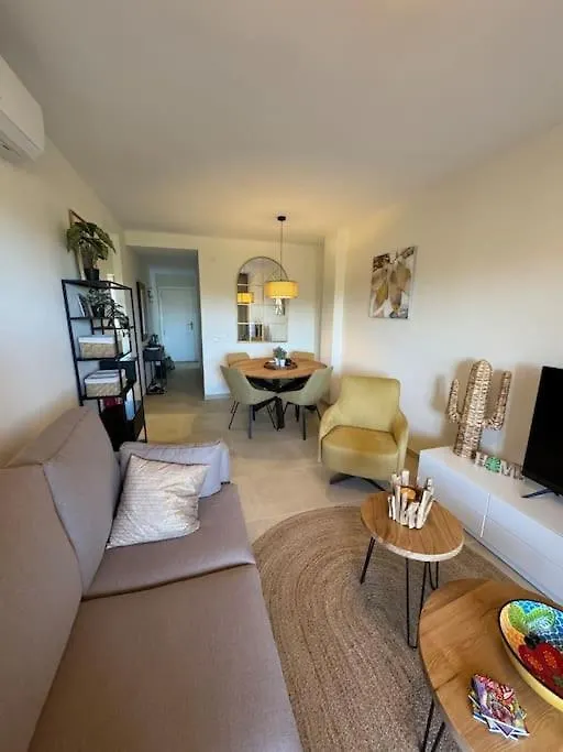 Luxe Zee- En Bergappartement El Faro
