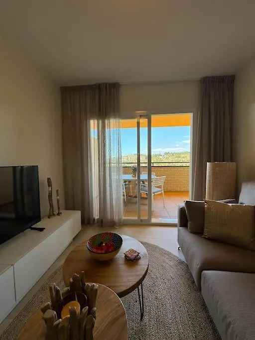 Luxe Zee- En Bergappartement El Faro