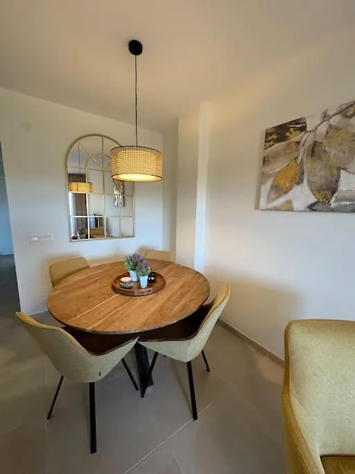 Apartment Luxe Zee- En Bergappartement El Faro